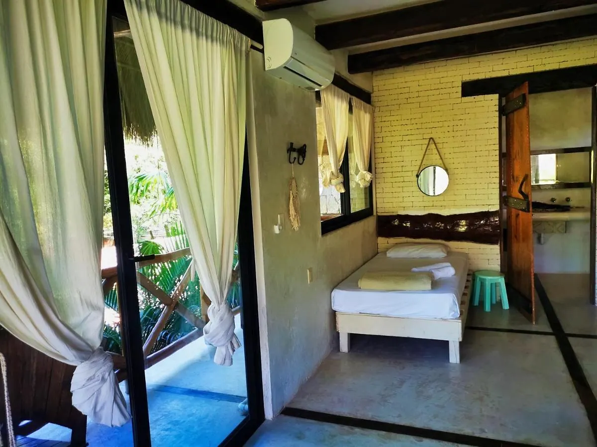 Hotel La Casa De Mia Tulum 2*,  Meksyk
